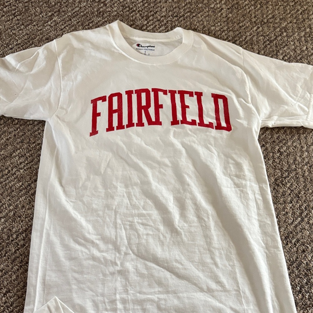 fairfield champion shirt/ size small